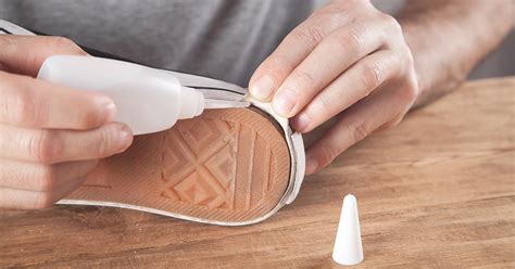 best flexible glue for shoes.